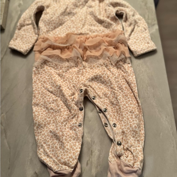 Leopard Print ruffled 6-9 months One Piece - Picture 6 of 6